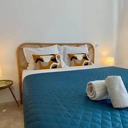 By Coral Apartment